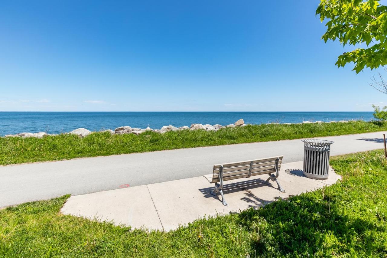 Modern Hamilton Homes Lake Ontario Shore By Globalstay Exterior foto
