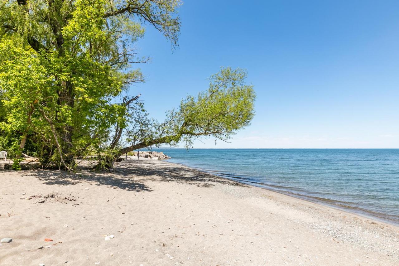 Modern Hamilton Homes Lake Ontario Shore By Globalstay Exterior foto