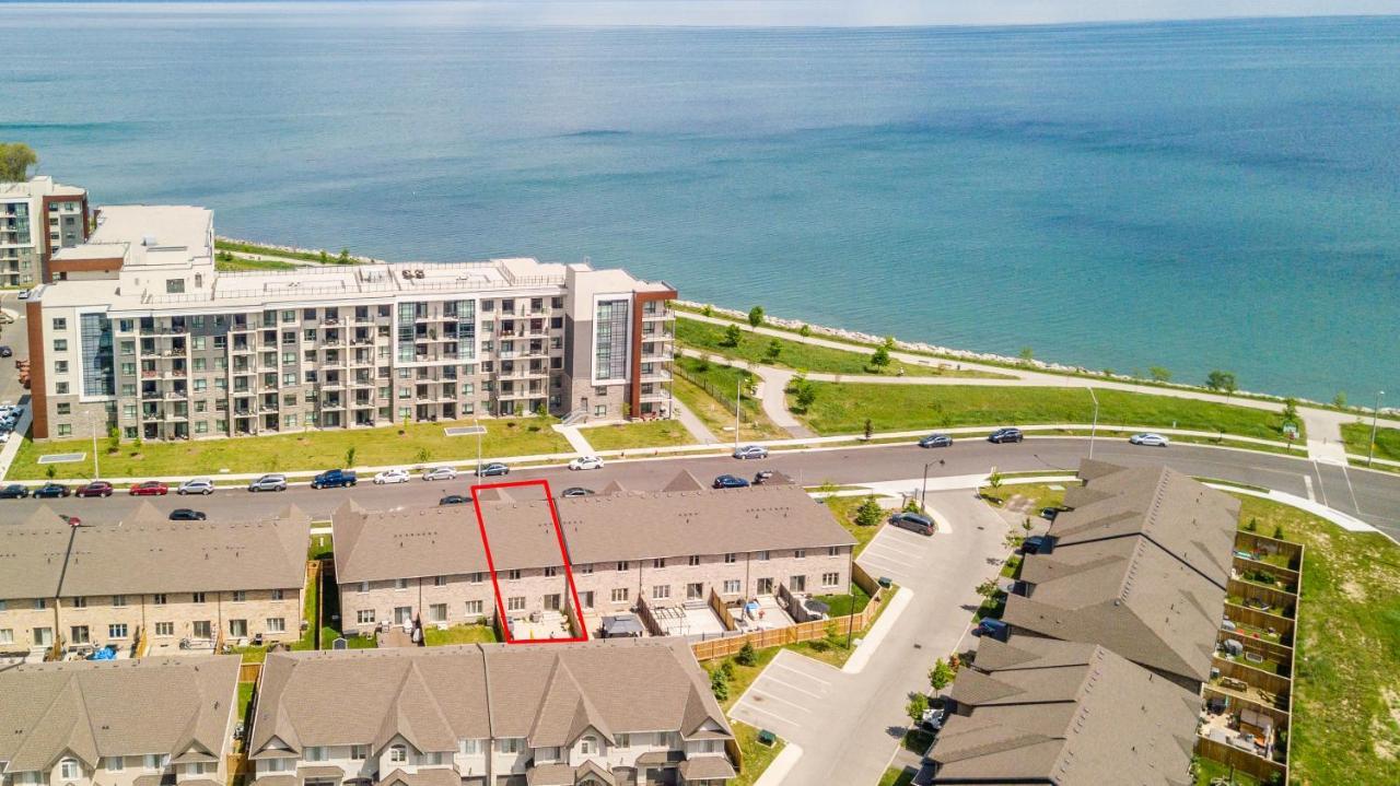 Modern Hamilton Homes Lake Ontario Shore By Globalstay Exterior foto
