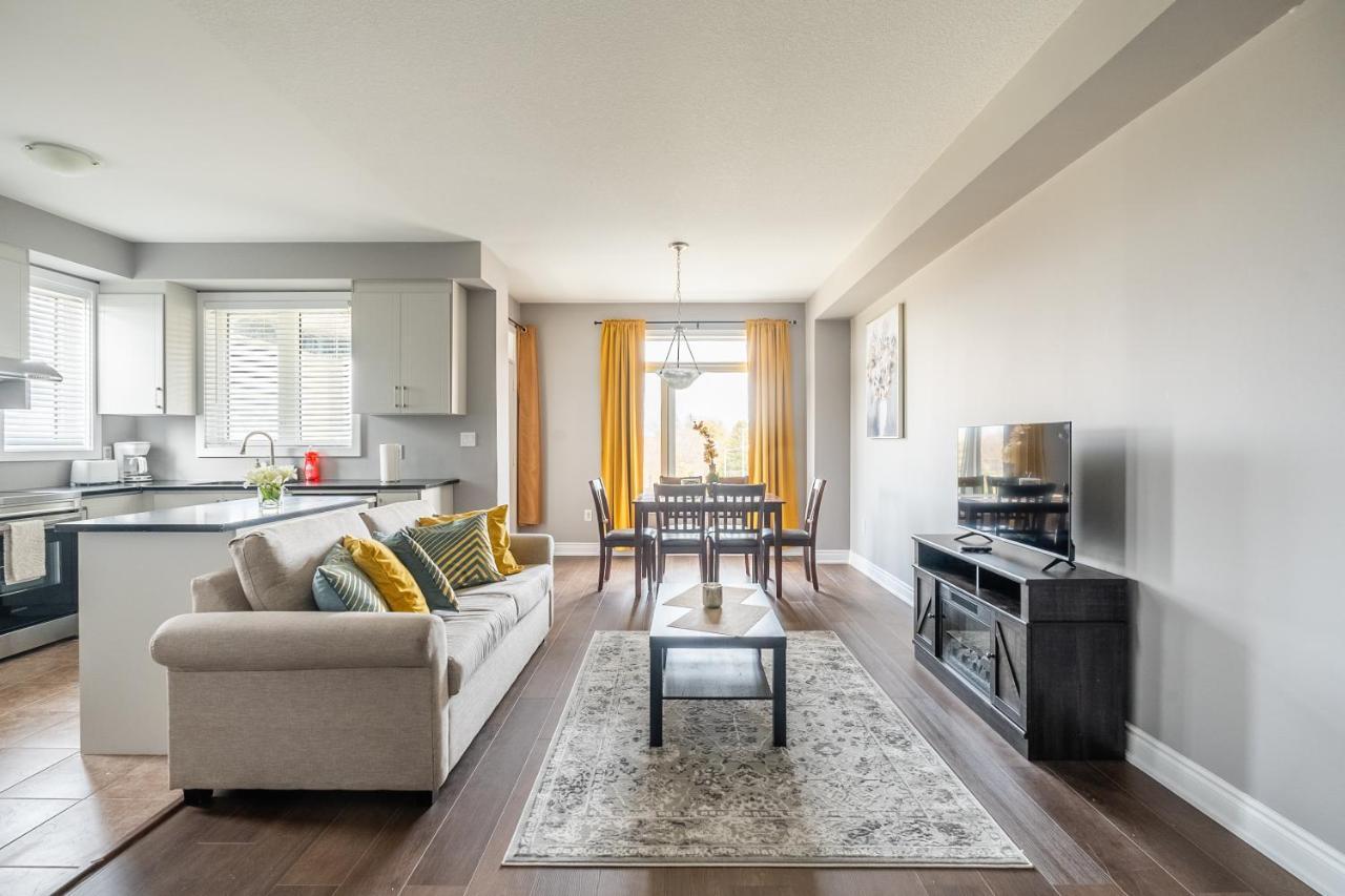 Modern Hamilton Homes Lake Ontario Shore By Globalstay Exterior foto