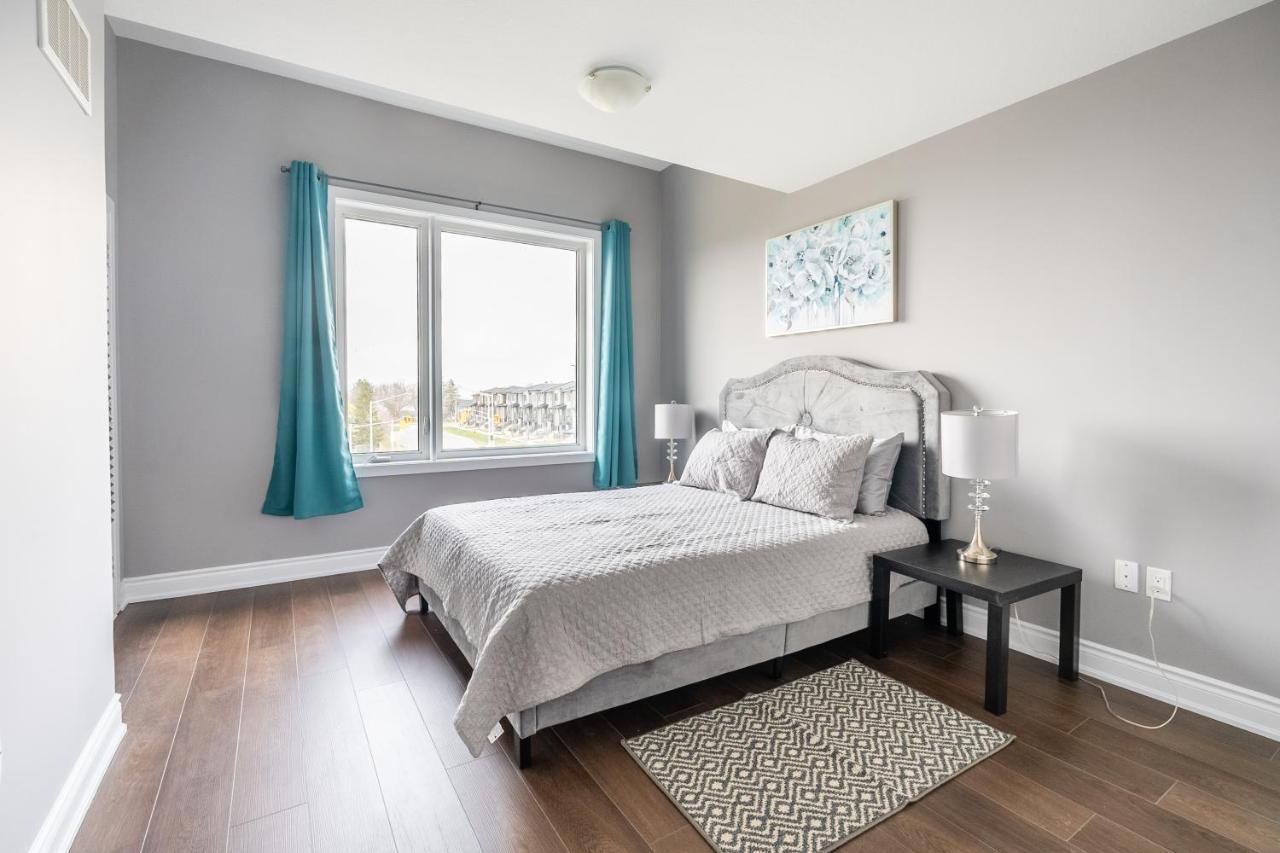 Modern Hamilton Homes Lake Ontario Shore By Globalstay Exterior foto